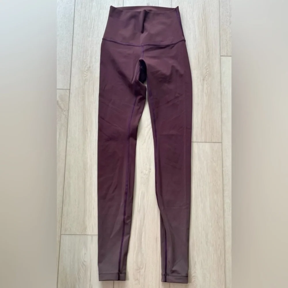 LULULEMON :: LEGGINGS